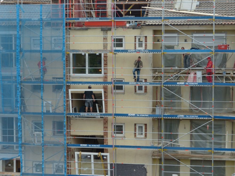 Als verhuurder wilt u een pand energiezuiniger maken. Kan dat zomaar en wie betaalt de rekening?